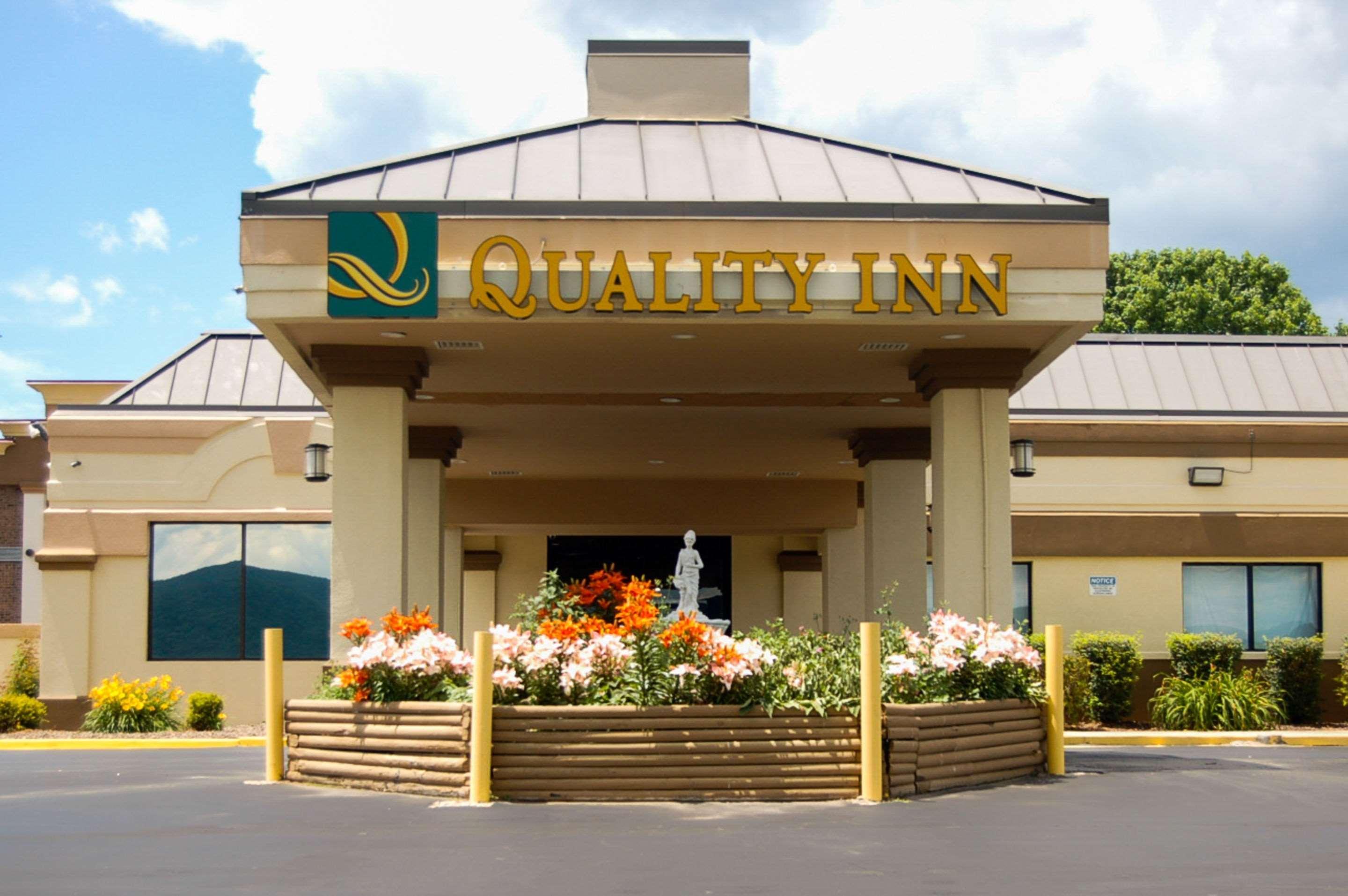 Quality Inn Mill Hall - Lamar Eksteriør billede